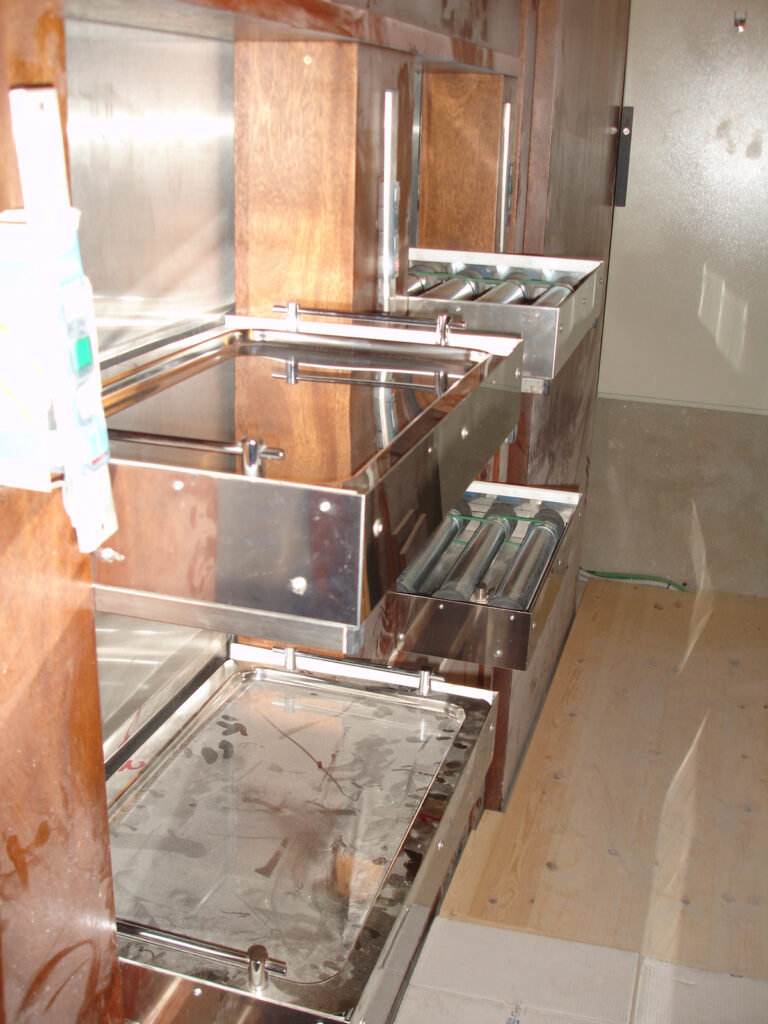 Automatización de montaplatos en el Velódromo de Barcelona – Enginyeria ISSI