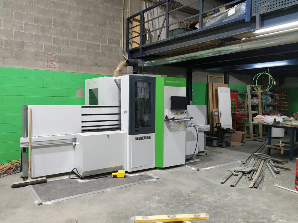 projecta d'activitat de fusteria amb control númeric a Premia de dalt | Enginyeria ISSI